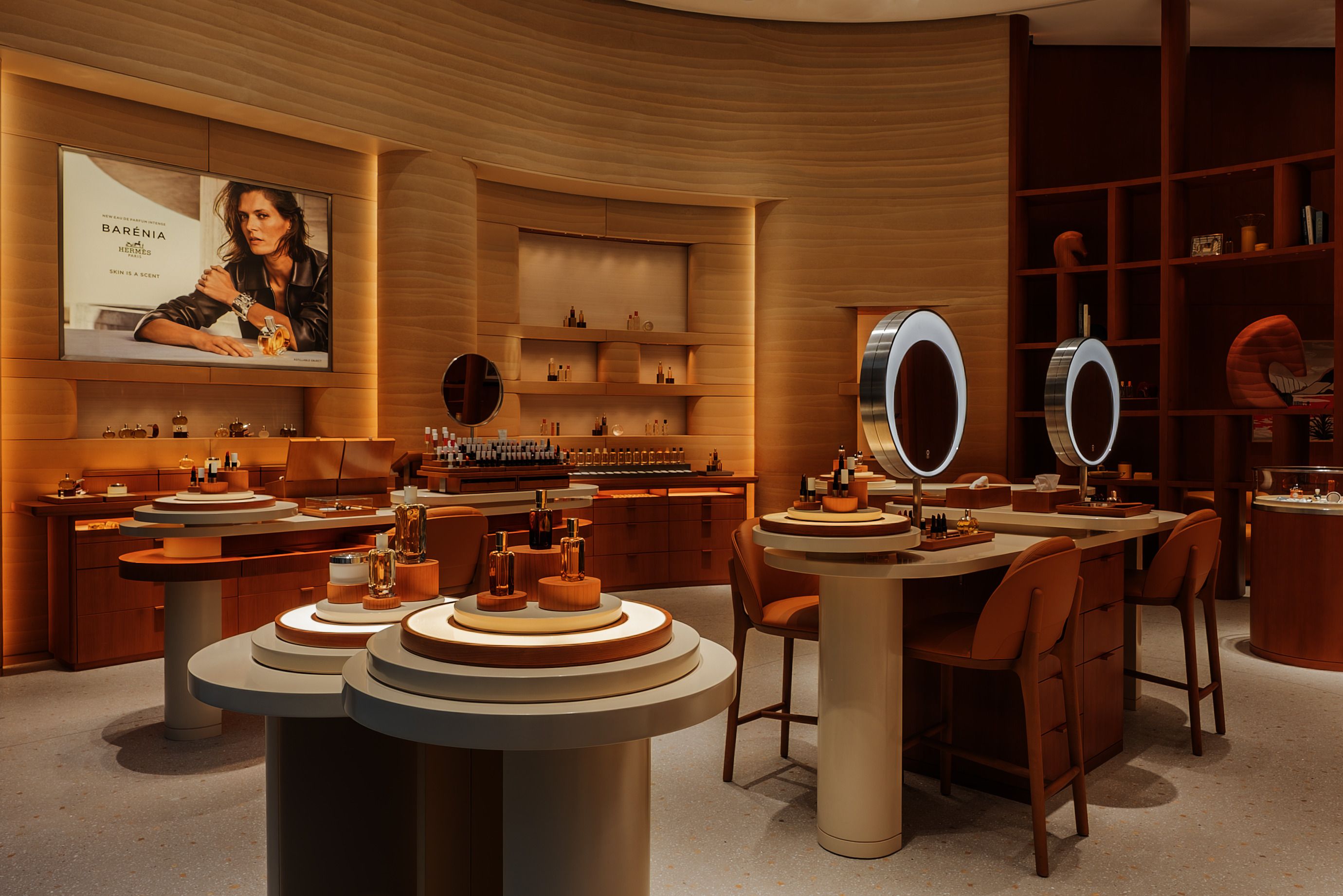 هيرميس تفتتح متجرها الجديد للعطور وأغراض الجمال في دبي مول