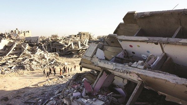 مستشار الرئيس الفلسطيني لـ«الاتحاد»: غزة بحاجة لخطط شاملة لمواجهة تحديات ما بعد الحرب