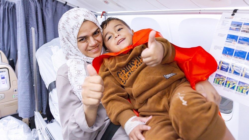 الإمارات تُنفذ إخلاء طبيا عاجلا لـ 57 مريضا من غزة برفقة ذويهم