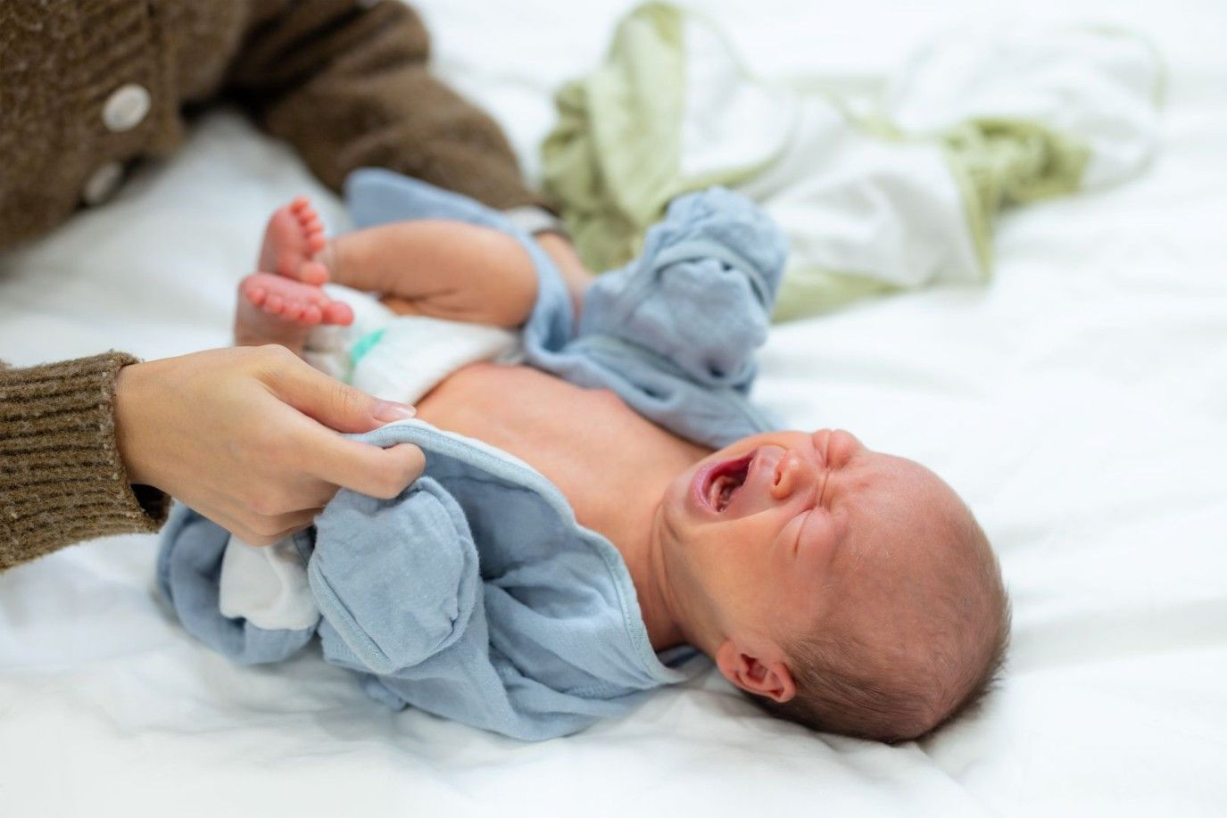 أهم 5 أسباب تؤدي إلى تفاقم المغص عند الرضع خلال فصل الشتاء