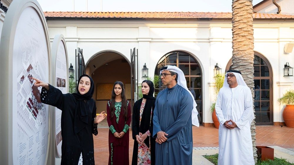 منصور بن زايد يفتتح «أبوظبي للفنون الفروسية الأميرية» في جزيرة الجبيل