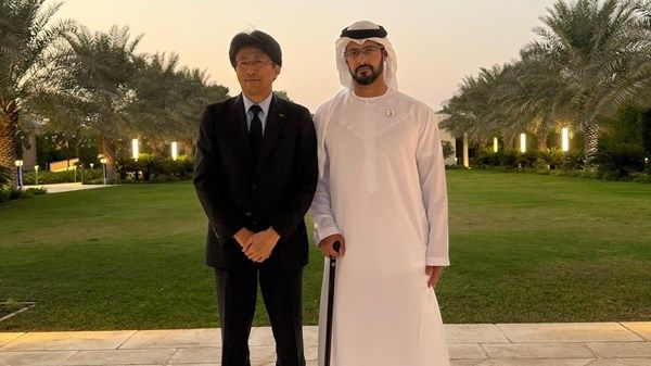 زايد بن حمدان بن زايد يبحث تعزيز التعاون مع الرئيس التنفيذي لمجموعة «ميزوهو» المالية