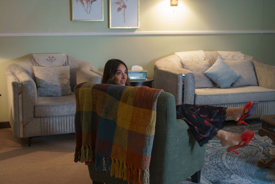 سارة طيبة لـ"الخليج 365": تحمستُ لـ"حوبة" لأنه مختلف.. وفيلمي المقبل كوميديا سوداء