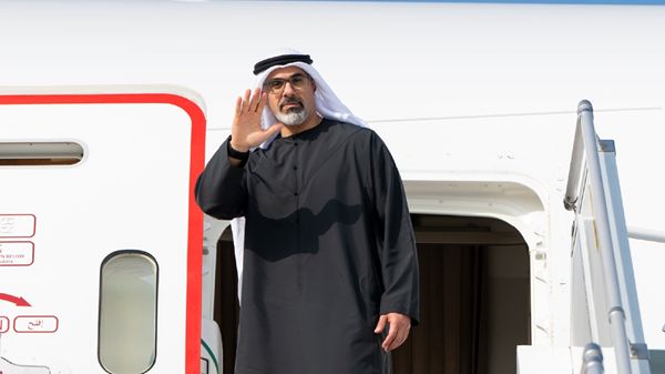 ولي عهد أبوظبي يغادر كوريا بعد المشاركة في أعمال منتدى التعاون الاقتصادي لدول آسيا والمحيط الهادئ
