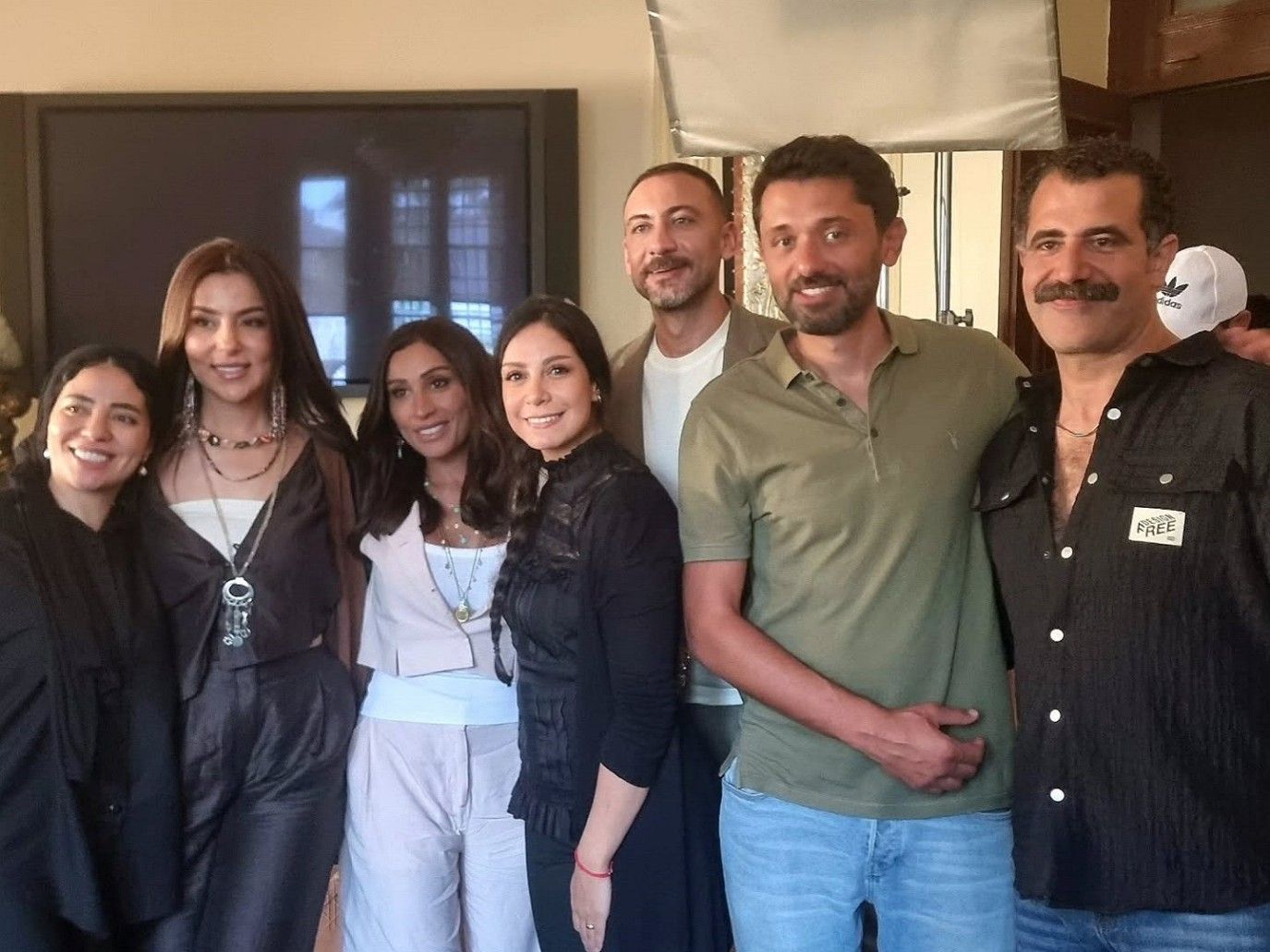 طرح طلقني في نفس توقيت الهنا اللي أنا فيه العام الماضي.. فما القصة؟