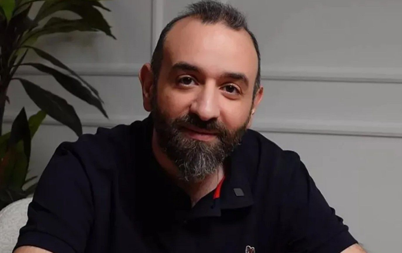 بعد أزمته مع صناع فيلم شمس الزناتي.. عمرو سلامة يثير الجدل بمنشورٍ غامض