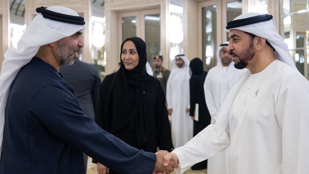 حمدان بن زايد يستقبل الفريق المنظم للمؤتمر العالمي للحفاظ على الطبيعة 2025