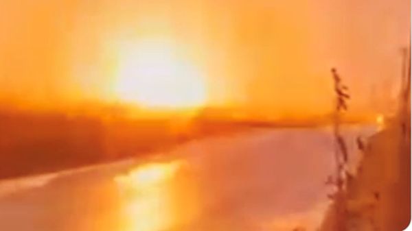 أوكرانيا تعلن قصف خط أنابيب لمنتجات النفط في موسكو