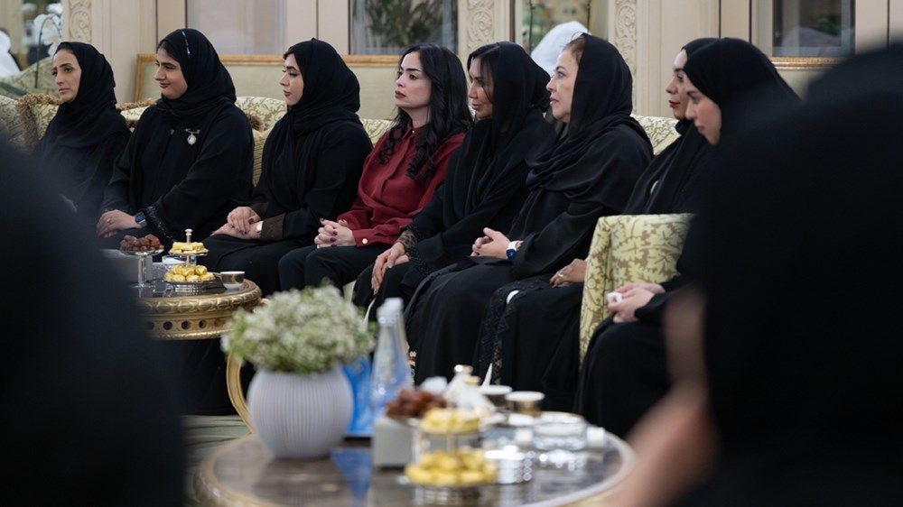 حمدان بن زايد يستقبل الفريق المنظم للمؤتمر العالمي للحفاظ على الطبيعة 2025