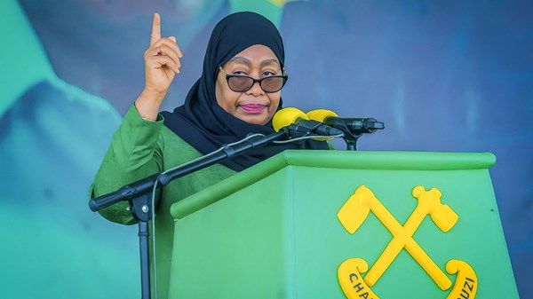 فوز رئيسة تنزانيا بمأمورية جديدة