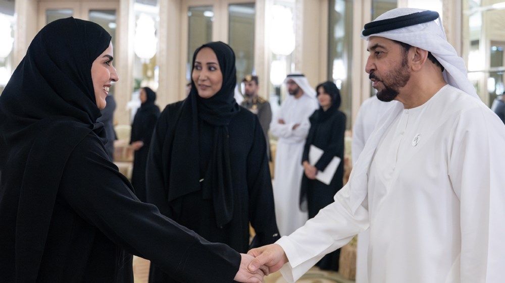 حمدان بن زايد يستقبل الفريق المنظم للمؤتمر العالمي للحفاظ على الطبيعة 2025