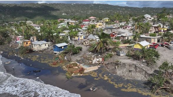 إعصار ميليسا يرهق الطواقم الطبية في جامايكا