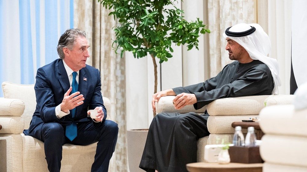 رئيس الدولة يستقبل رئيس المجلس الوطني الأميركي للطاقة ويشهد توقيع مذكرة تفاهم في مجال الطاقة والذكاء الاصطناعي بين البلدين