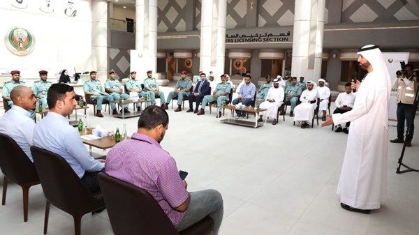 شرطة الفجيرة تنظم مجلس المتعاملين