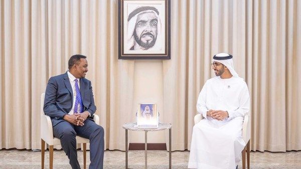 شخبوط بن نهيان يلتقي الأمين التنفيذي لـ«الإيغاد»