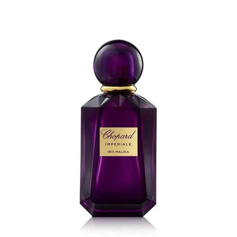 باقة من العطور العالمية بالروائح الحلوة ذات السحر الخاص