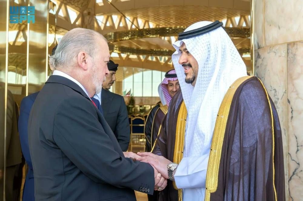 ملك ماليزيا يصل إلى الرياض في زيارة رسمية