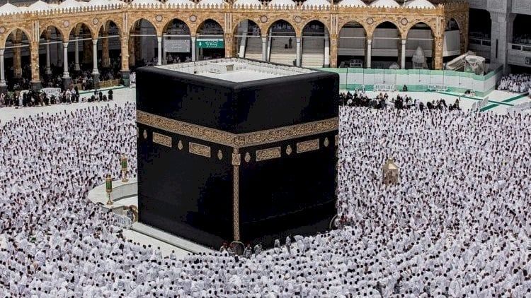 ‏حادثة تنظيمية صغيرة في المسجد الحرام تثير جدلاً بين سعوديين ومصريين