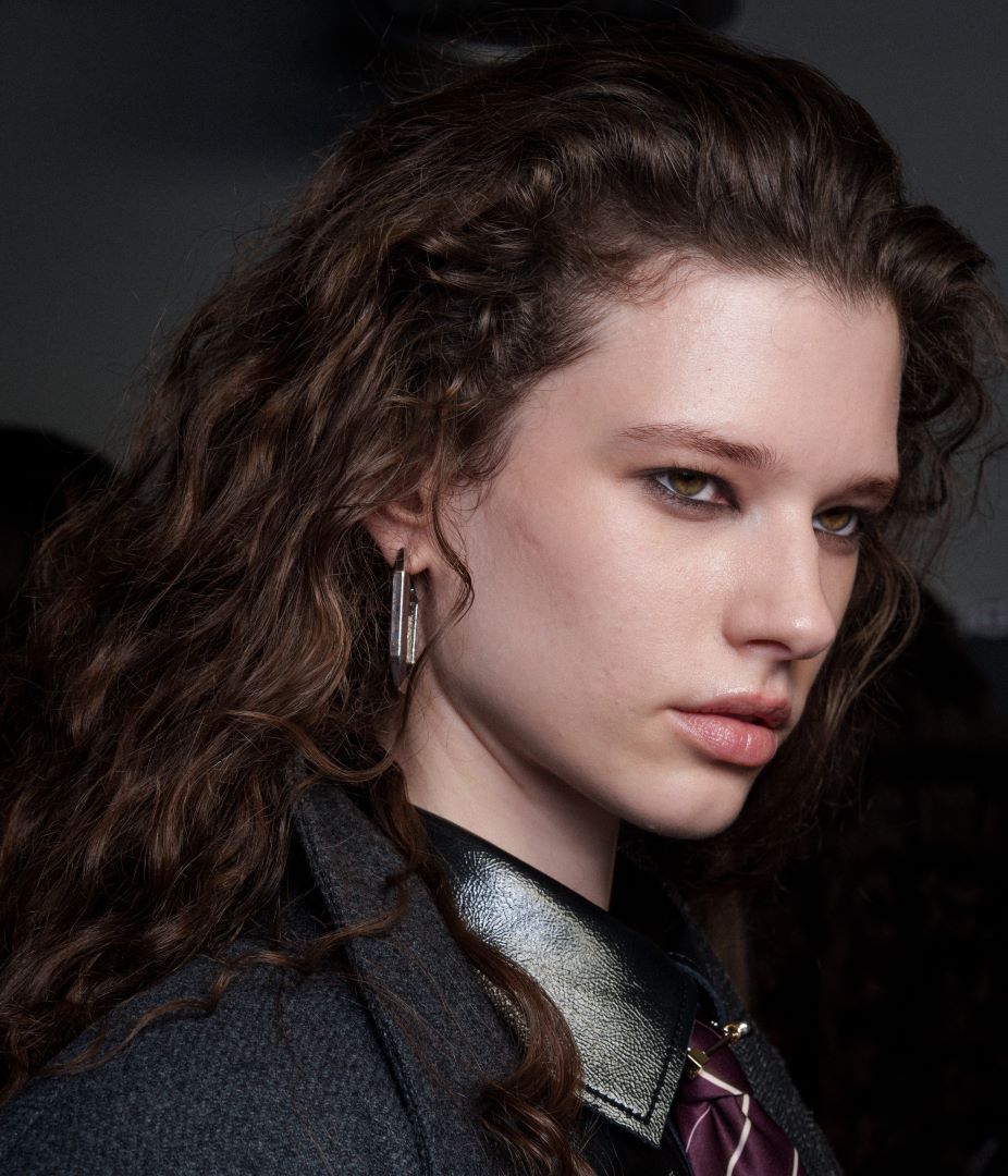 كيف تنسّقين أجدد صيحات المكياج مع ملابس شتاء 2026.. نصائح ذهبية تعزز جمال إطلالتك