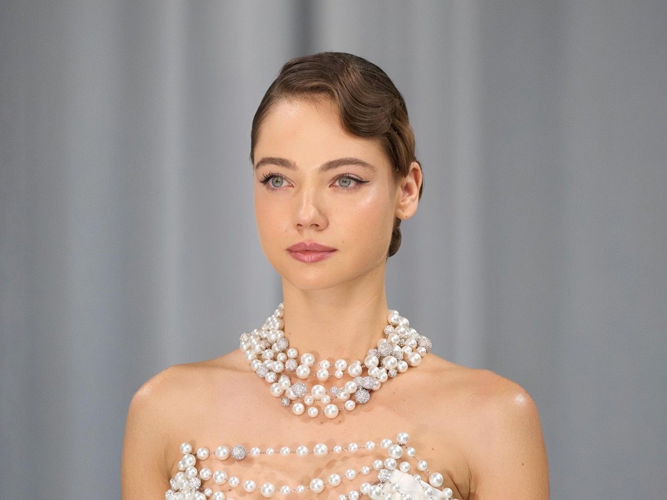 كيف تنسّقين أجدد صيحات المكياج مع ملابس شتاء 2026.. نصائح ذهبية تعزز جمال إطلالتك