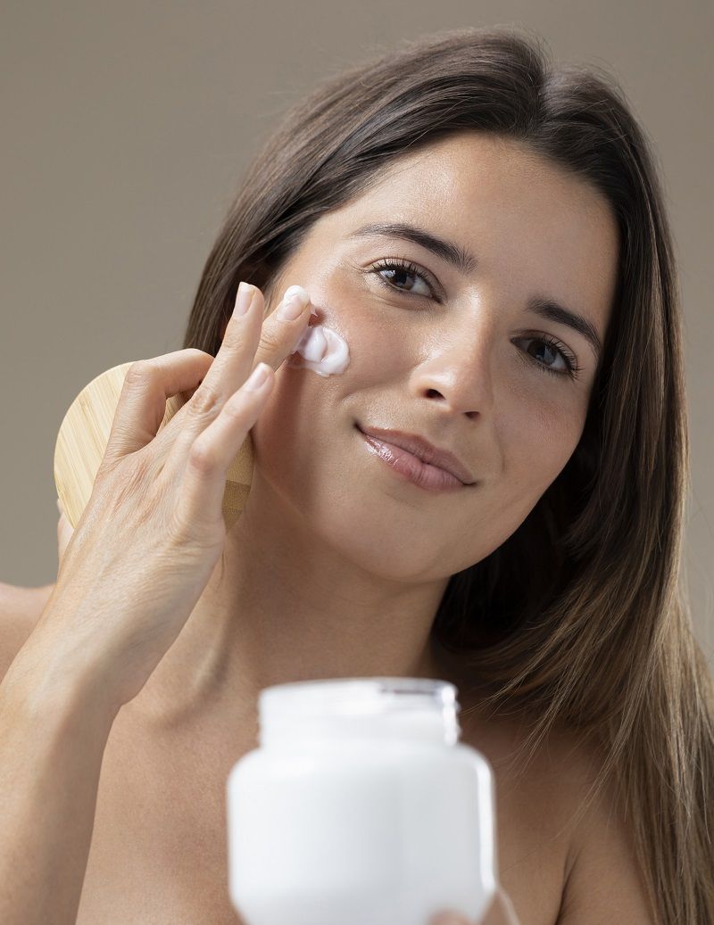 تجربتي مع تصبغات الوجه.. كيف استعدت صفاء بشرتي بخطوات بسيطة وفعّالة