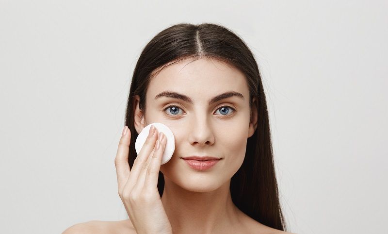 تجربتي مع تصبغات الوجه.. كيف استعدت صفاء بشرتي بخطوات بسيطة وفعّالة