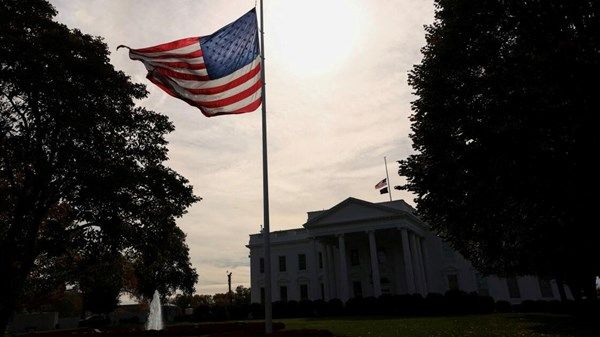 أميركا تحذر من إغلاق المجال الجوي إذا استمر الشلل الحكومي