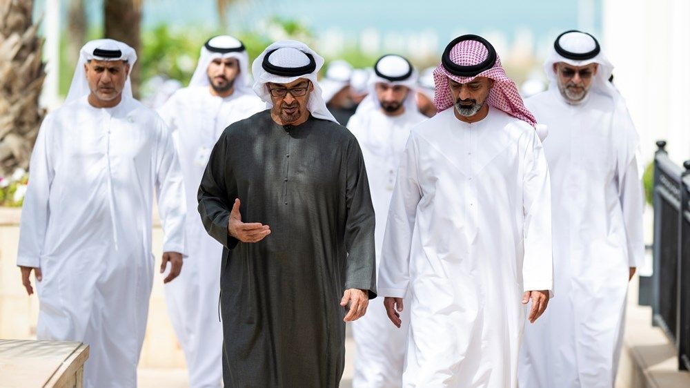 رئيس الدولة يشهد جلسة ضمن الاجتماعات السنوية لحكومة الإمارات ويوجِّه بتخصيص 2026 ليكون «عام الأسرة»