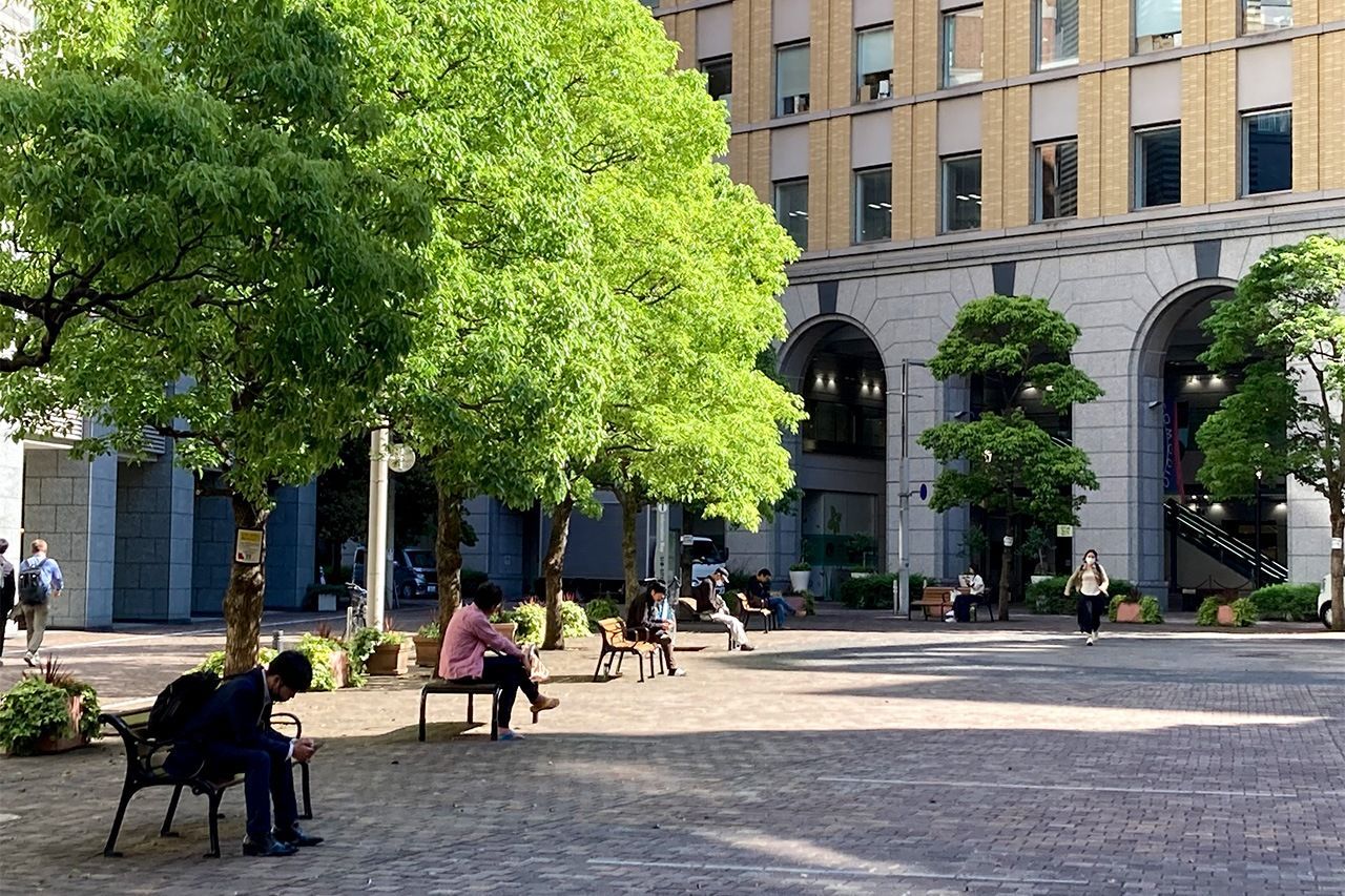 المدينة الإيطالية الساحرة والغريبة هي واحدة من تلك الهلوسات التي نصادفها كثيرًا في طوكيو (© غياني سيموني)