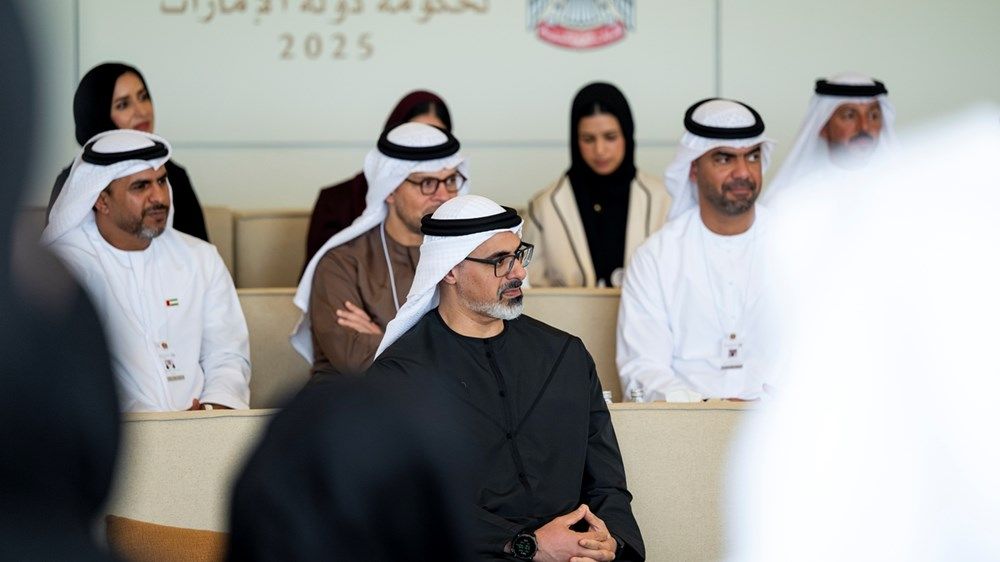 رئيس الدولة يشهد جلسة ضمن الاجتماعات السنوية لحكومة الإمارات ويوجِّه بتخصيص 2026 ليكون «عام الأسرة»