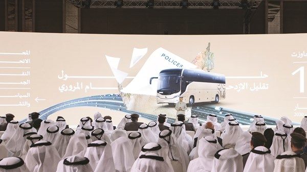 سهيل المزروعي: استراتيجية شاملة لتطوير البنية التحتية للنقل