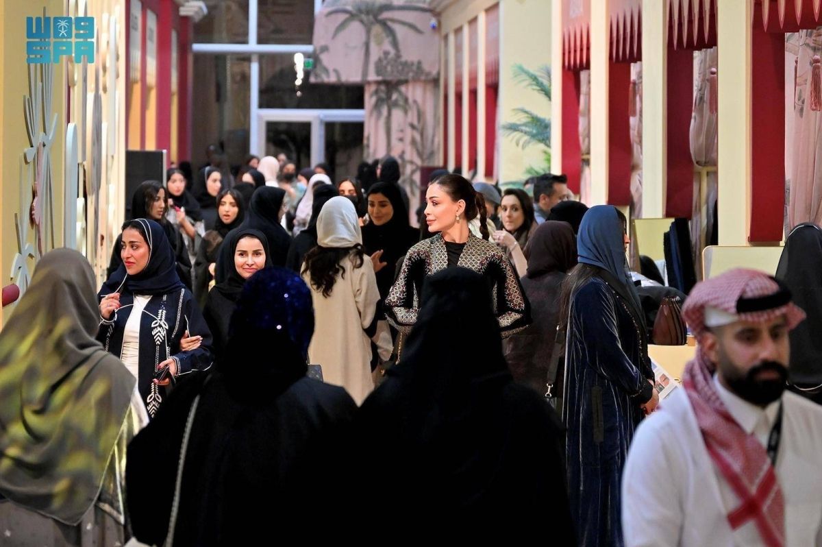 «أنا عربية».. يجمع 22 دولة تحت سقف الإبداع ضمن موسم الرياض