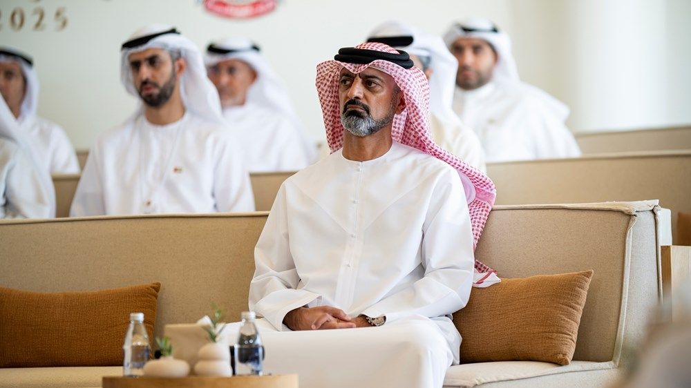 رئيس الدولة يشهد جلسة ضمن الاجتماعات السنوية لحكومة الإمارات ويوجِّه بتخصيص 2026 ليكون «عام الأسرة»
