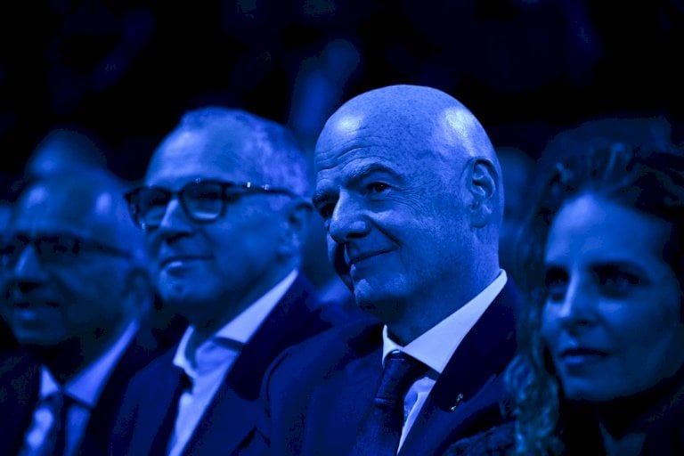 "فيفا" يطلق جائزة للسلام خلال قرعة مونديال 2026