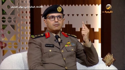 شاهد.. دوران السيفتي في سيارة الشرطة يقود لاكتشاف أخطر عملية سرقة في أحد مطارات السعودية