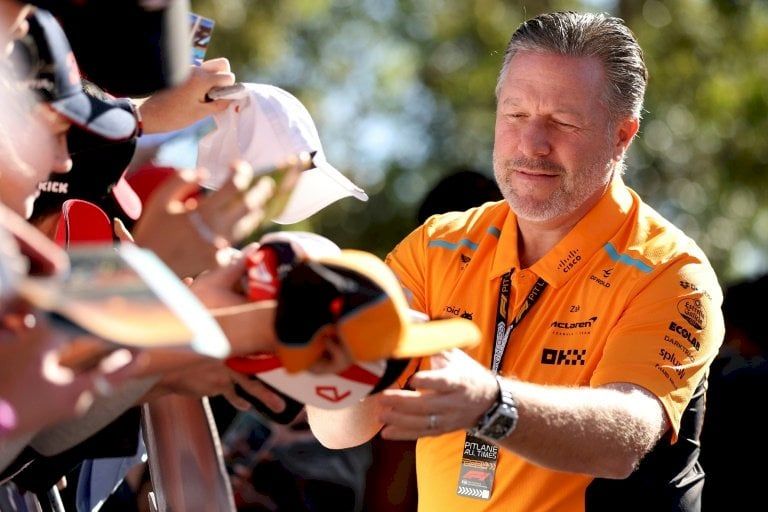 جائزة البرازيل الكبرى: ماكلارين تُفضّل خسارة اللقب عن توجيه أي أوامر لسائقيها (براون)