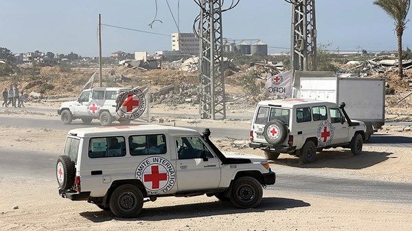 مطالبات فلسطينية بفرق دولية لانتشال جثامين آلاف الفلسطينيين