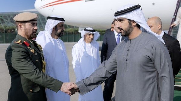 نيابة عن رئيس الدولة.. حمدان بن محمد يصل باكو على رأس وفد رسمي رفيع للمشاركة في احتفالات أذربيجان بيوم النصر