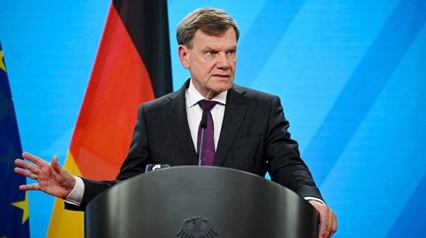 عطل في طائرة وزير الخارجية الألماني يؤجل زيارته إلى كولومبيا