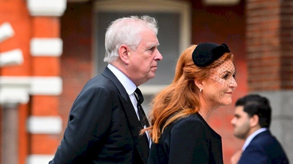 عاجل: أمير شهير وزوجته يواجهان شبح السجن أو الطرد