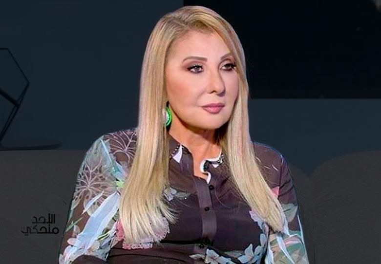 كاجوال.. شاهد نادية الجندي تخطف الأنظار بإطلالة شبابية