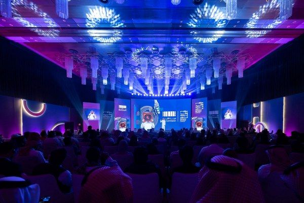 مؤتمر النقد السينمائي الدولي يختتم محطات النسخة الثالثة في الرياض تحت شعار “السينما… فنّ المكان”