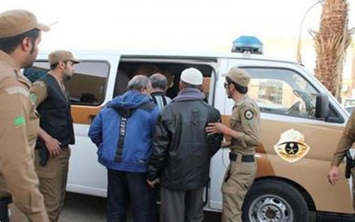 رسمياً: السعودية تبدأ أكبر حملة مطاردة وترحيل للمغتربين من هذه الجنسيات والعدد بالآلاف حتى اليوم