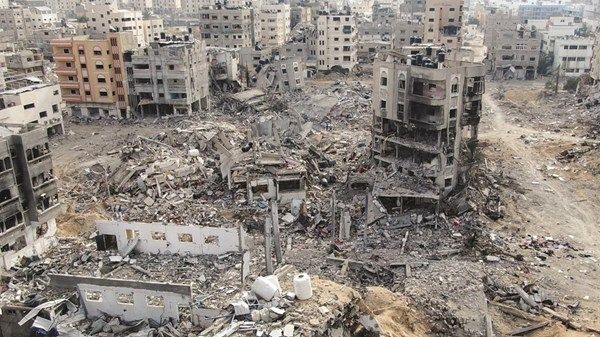 إسرائيل تواصل عمليات النسف والقصف بعدة مناطق بغزة