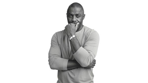 قمة «بريدج» تستضيف النجم العالمي إدريس ألبا