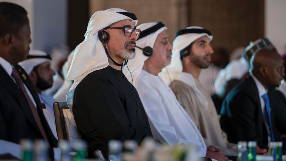 بحضور الرئيس التشادي.. خالد بن محمد بن زايد يشهد افتتاح فعاليات منتدى الإمارات - تشاد للتجارة والاستثمار