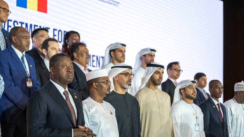 رئيس تشاد وخالد بن محمد بن زايد يشهدان الإعلان عن 18 مذكرة تفاهم بين الإمارات وتشاد