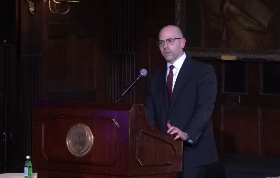 محافظ الاحتياطي الفيدرالي ميران: الطلب على العملات المستقرة يتزايد وقد يدفع نحو خفض أسعار الفائدة