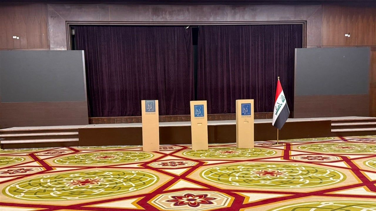 المالكي والخزعلي في مركز اقتراع فندق الرشيد (صور)