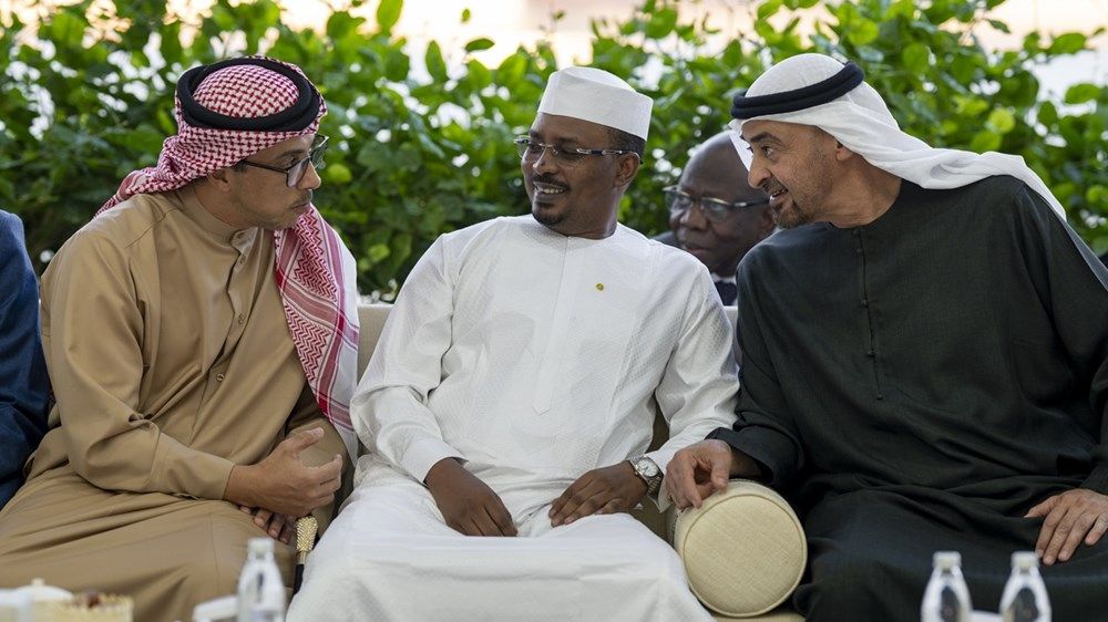 رئيس الدولة ورئيس تشاد يبحثان علاقات التعاون بين البلدين